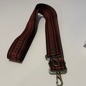 So Retro adjustable crossbody bag strap black and burgundy